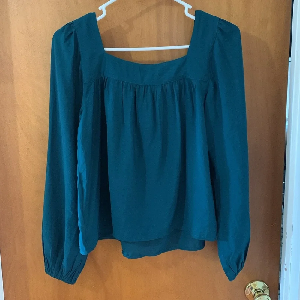 Abercrombie Puff Sleeve Non-Waisted Top